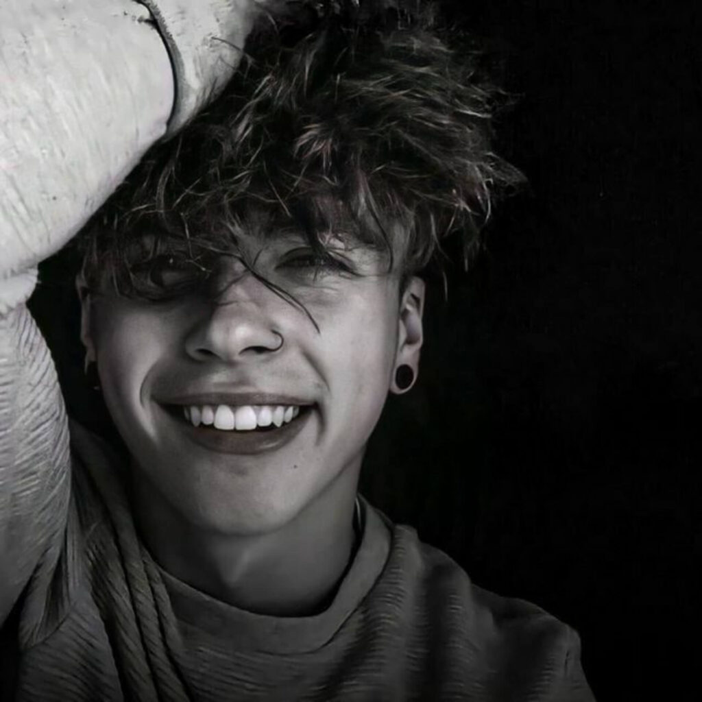  WhatsApp DP For Boys