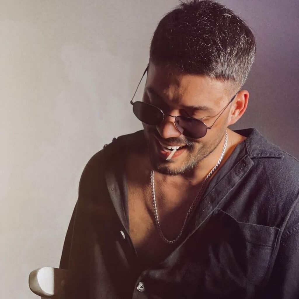  WhatsApp DP For Boys