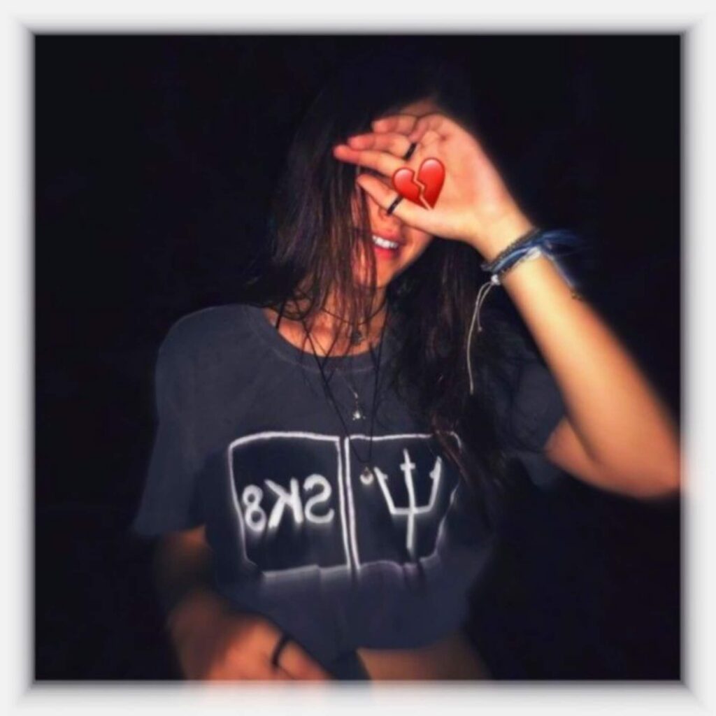 WhatsApp DP For Girls DP