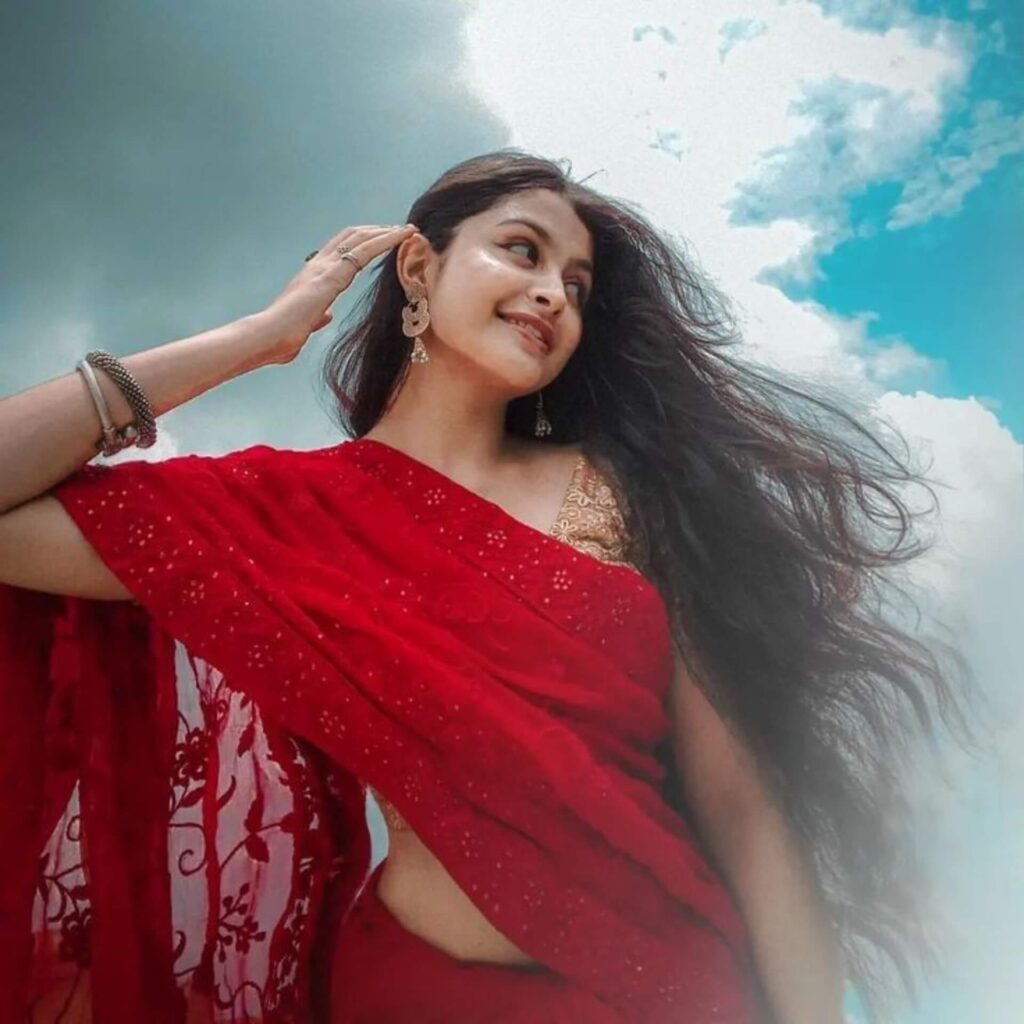 Stylish DP for girls